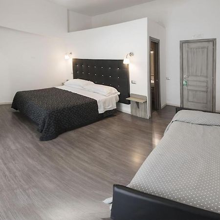 Donna Luisa Bed & Breakfast Наполи Екстериор снимка