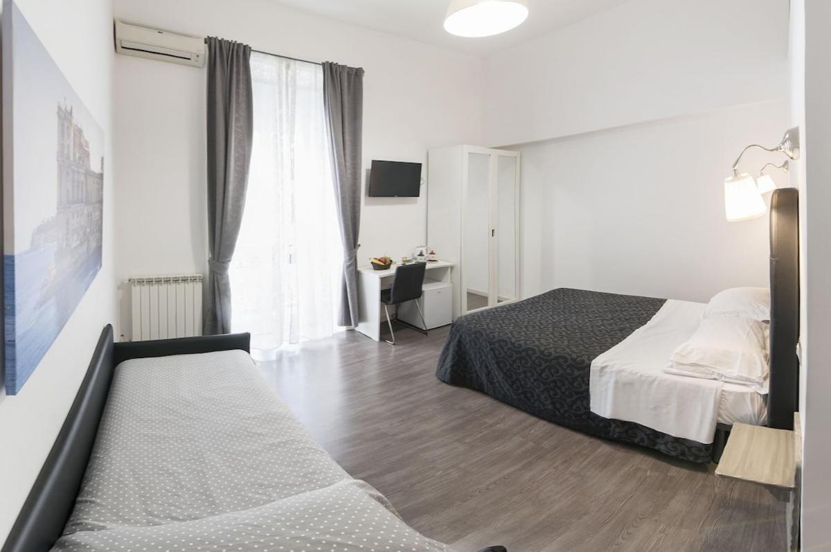 Donna Luisa Bed & Breakfast Наполи Екстериор снимка